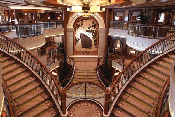 Queen Elizabeth Gallery Image